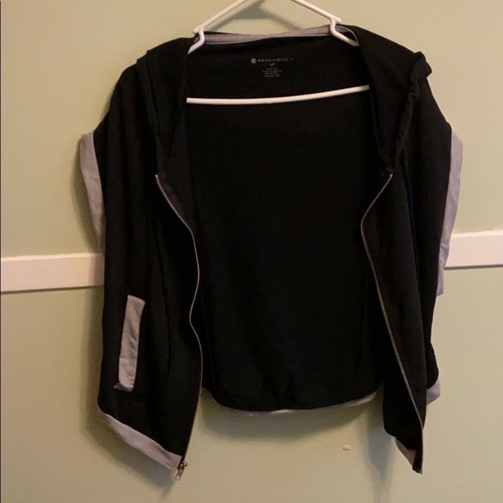 “Cize” Jacket - Picture 2 of 3